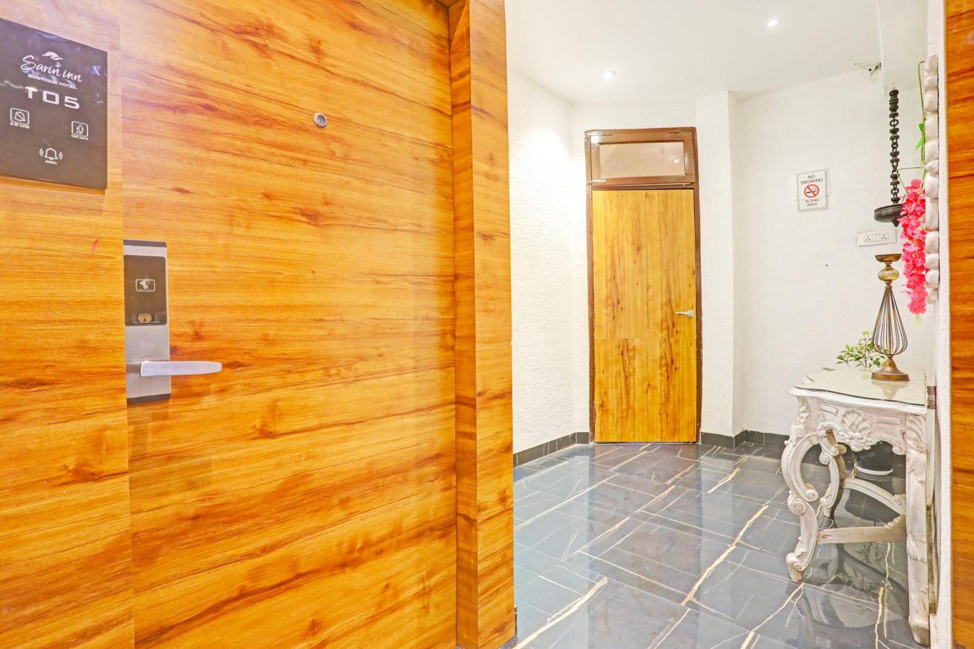 Super Townhouse Cantonment Varanasi Formerly Sarin Inn Zewnętrze zdjęcie