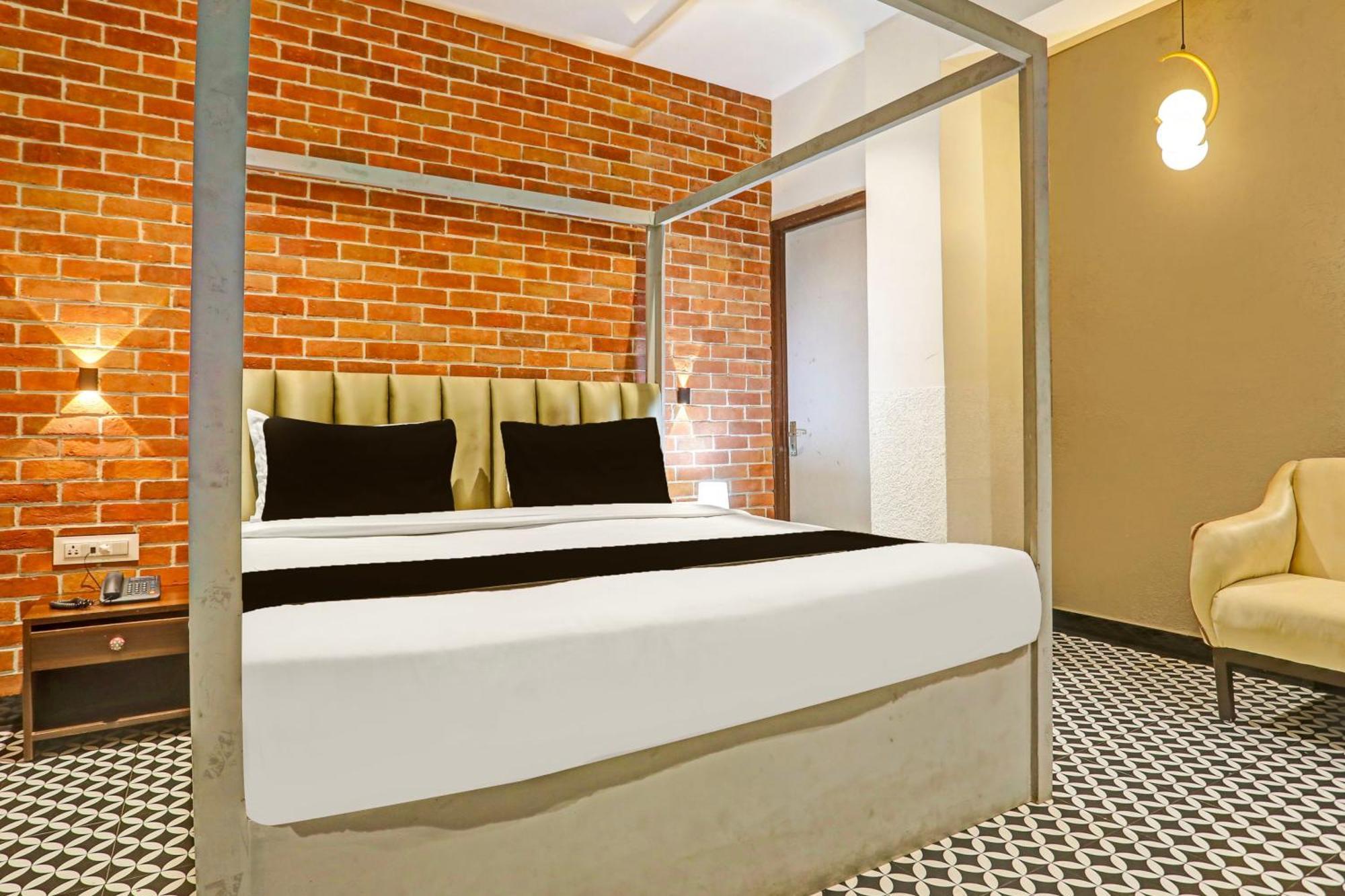 Super Townhouse Cantonment Varanasi Formerly Sarin Inn Zewnętrze zdjęcie